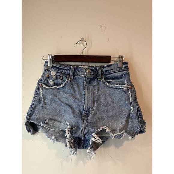 Abercrombie & Fitch Pants - Abercrombie And Fitch Mom Short High Rise Curve Love Distressed Size 26 Light Wa